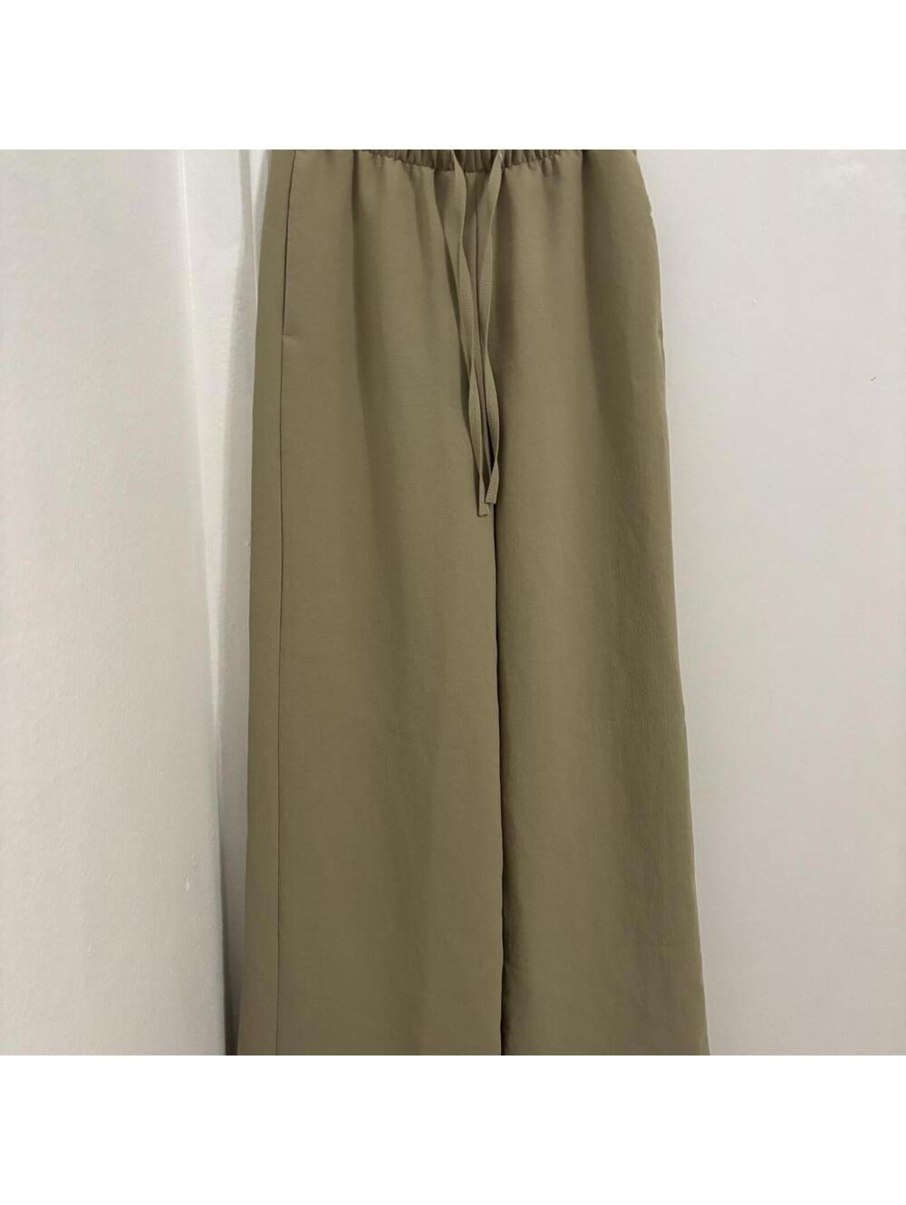 Aritzia Lodge Pants - Crepette | Martini Olive | Size 2XS Regular - Picture 3 of 5